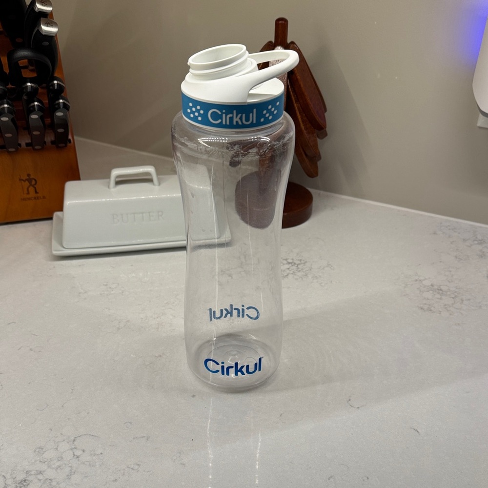 Cirkul Clear Water bottle